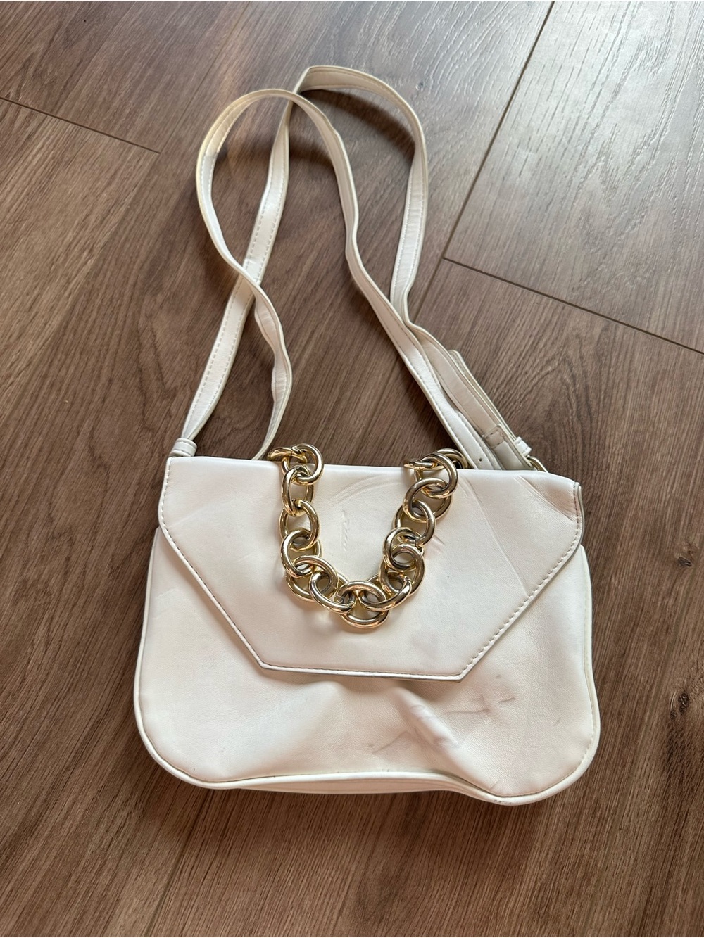 Cream Shoulder Bag Gold Chain Y2K Crossbody Purse